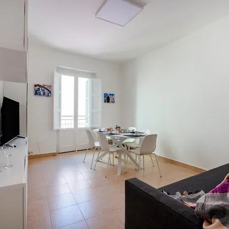 Guesthost - Nicola's Nest 公寓