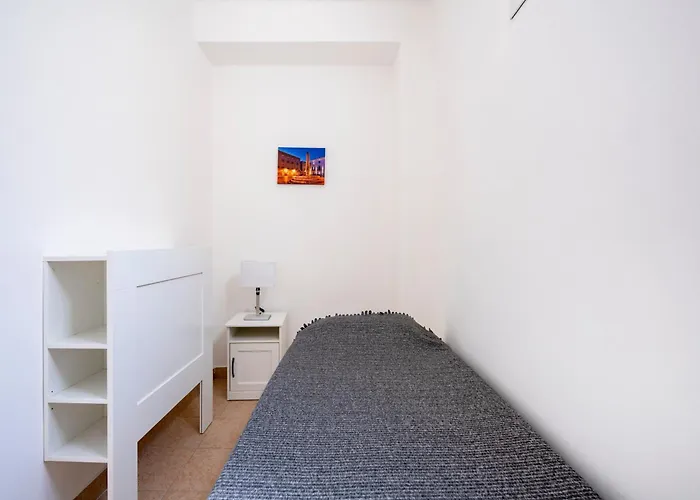 Guesthost - Nicola's Nest *